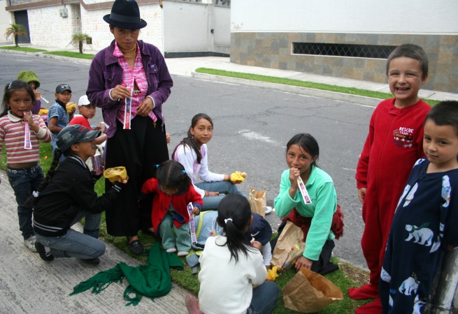 Community Outreach at Christmas with Brown Bag Meals 