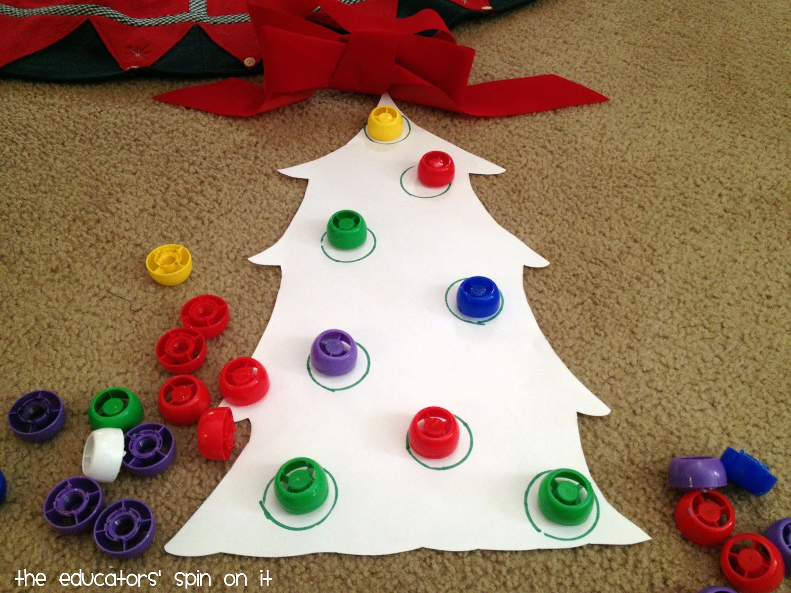 Christmas Tree Activity Lids for Toddlers and Preschoolers 
