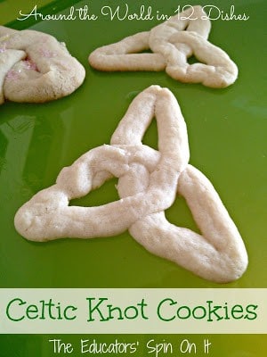 Celtic Knot Cookies from Ireland