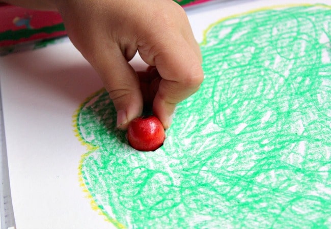 fine-motor-apple-game-for-kids