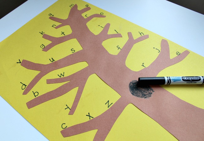 Making an Alphabet Tree for Owl Babies 