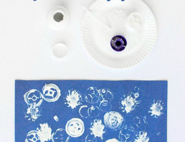 Snowflake stamping - the perfect winter craft for kids of all ages