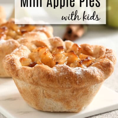 Mini Apple Pie Recipe: Little Hands that Cook with Books