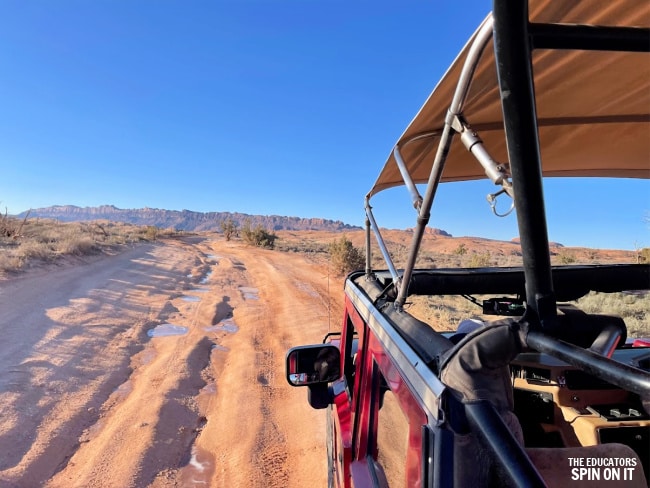 Views of sandy roads on Hell's Revenge Trail in Moab Utah