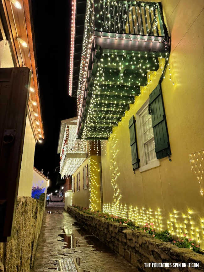 Treasury Street Alley Nights of Lights st. Augustine