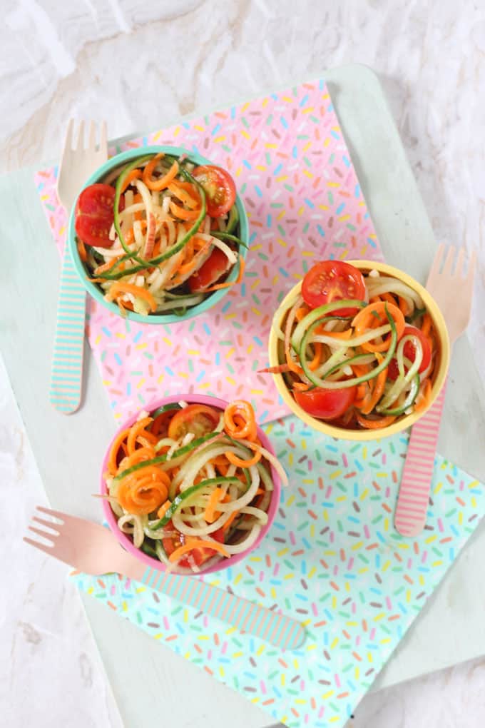 Spiralized-Carrot-Cucumber-Apple-Salad-Kids_002 - The Educators' Spin On It Spiralized Carrot Cucumber Apple Salad